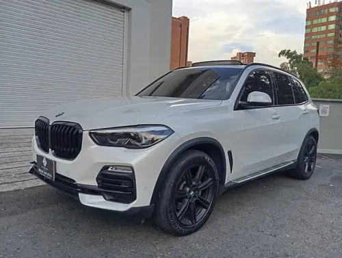 BMW X5 Xdrive40i modelo 2020 