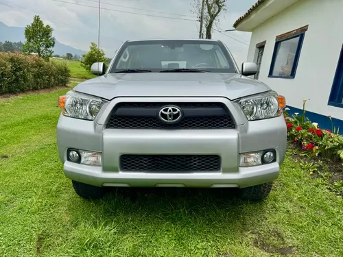 Toyota 4runner SR5 