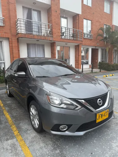 Nissan Sentra automatico
