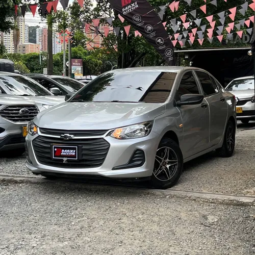 CHEVROLET ONIX LT TURBO 2021 MT 1.000L PLATA 60.200KMS