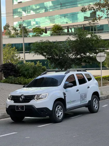 Renault Duster Zen 1.6cc  Servicio publico. 2025
