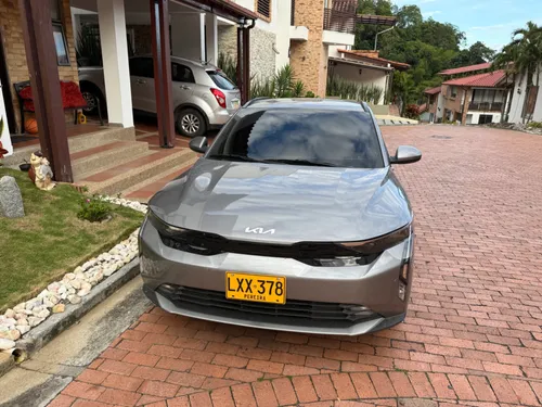 Kia k3 vibrant cross