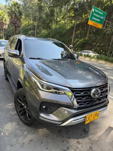 Toyota Fortuner SRV 2.4 Diesel
