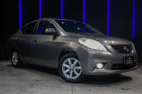 NISSAN VERSA ADVANCE 1.6 Mec FWD 2013 802