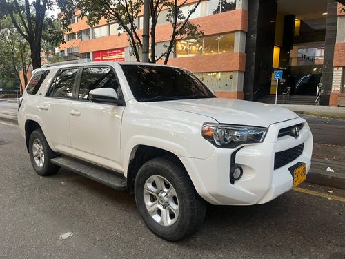 Toyota 4Runner 4.0 SR5 FI 2017