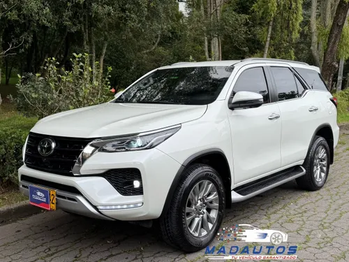 Toyota Fortuner SRV 2.8 Diesel 4x4 201HP 2022 Blind 2