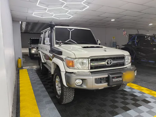 Toyota Land Cruiser 2018