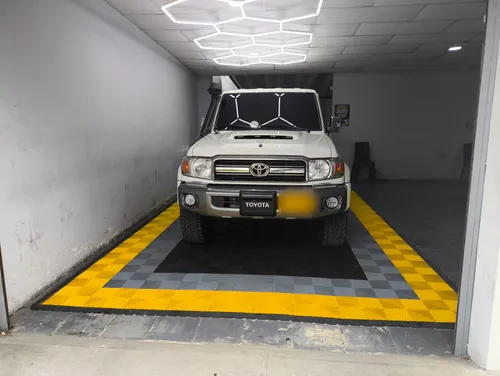 Toyota Land Cruiser 2018