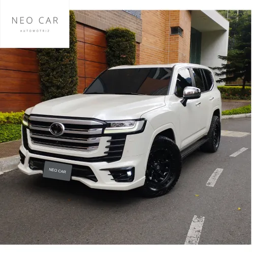 Toyota LC300 VX Diesel Blindaje II Plus Importada por  Distoyota Colombia