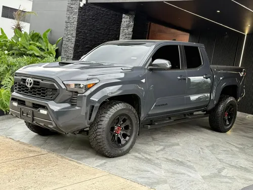 Toyota tacoma trd sport 2.4 hbrida 2025