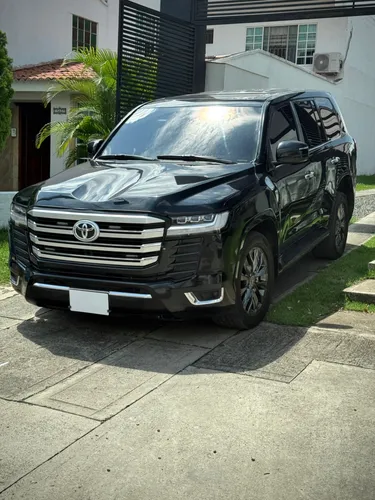Toyota LC 200 Sahara BLINDADA