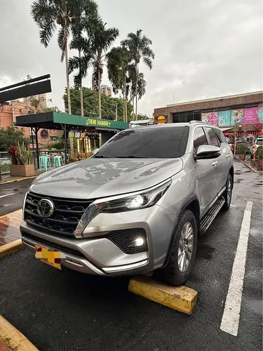 Toyota fortuner Srv 2.4 2022