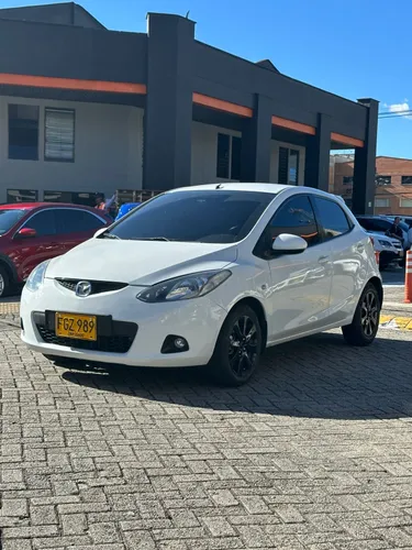 Mazda 2 mecanico 