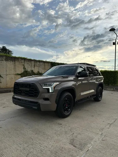 Toyota SEQUOIA TRD PRO