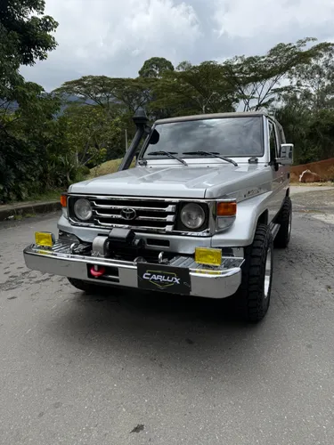 Toyota Macho Land cruiser FZJ 75 4.5 1998