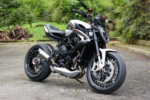 MV Augusta Dragster 800 RR Brutale 2022