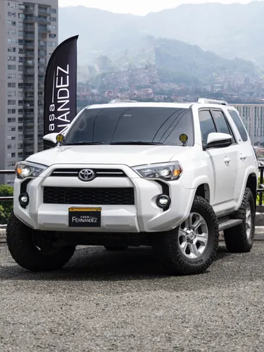 Toyota 4runner Sr5 2024
