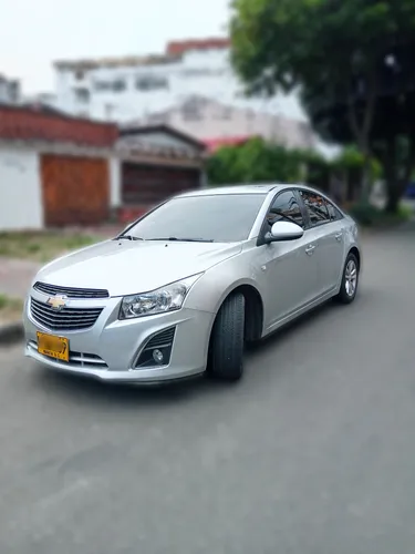 Chevrolet Cruze LS AT 