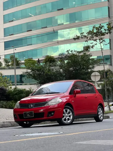 Nissa Tiida Emotion 1.8cc 