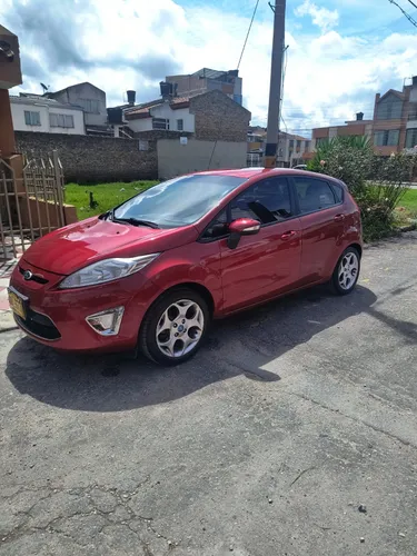 Ford fiesta SE 2011