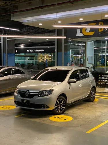 RENAULT SANDERO INTENS AT 1.6 2020
