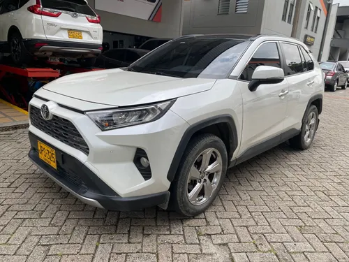 TOYOTA RAV4 LIMITED 2020 UNICO DUENO 2.5 GASOLNA 4X2 AUTOMATICA REFULL