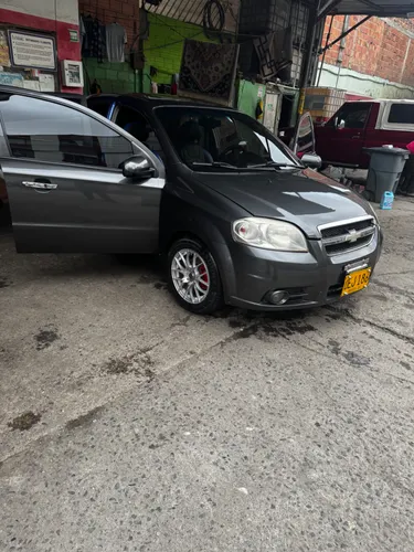 Chevrolet aveo emotion 2011 full
