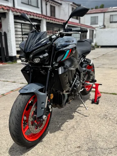 Yamaha Mt 10 modelo 2022
