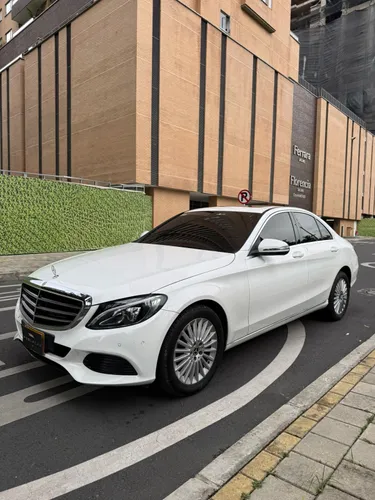 MERCEDES BENZ C200 CGI EXCLUSIVE 2018