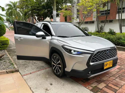 Toyota Corolla Cross Seg hbrido  2022