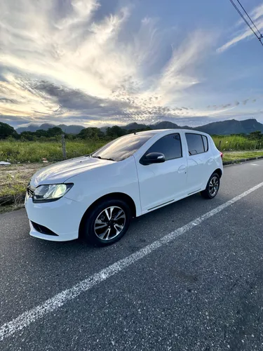 Renault Sandero polar 2020 poco Km en optimas condiciones 