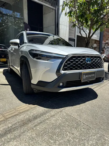 Toyota Corolla Cross hibrida 2023