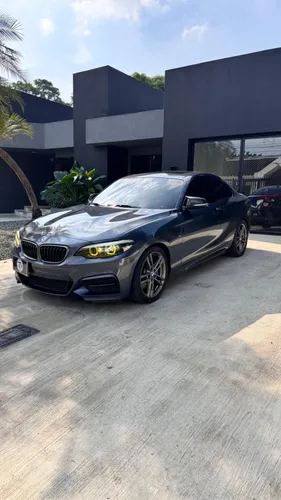 BMW M240i 