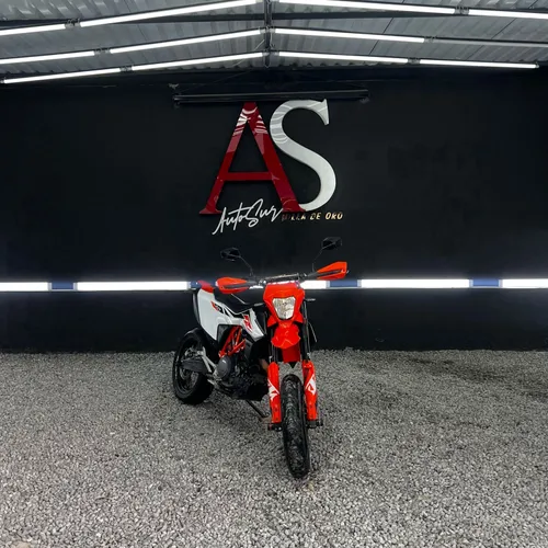 KTM 690 SMC R 2020