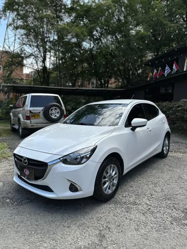 Mazda 2 Touring 2020