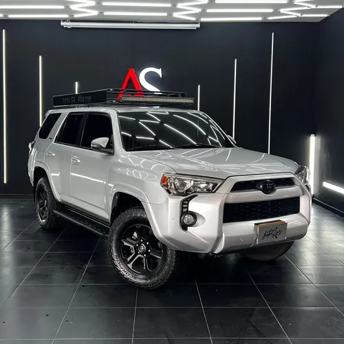 Toyota 4Runner 4.0 SR5 4x4 2019