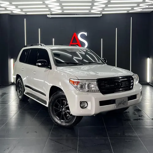 Toyota Land Cruiser 4.5 LC200 GRX Blindaje 2 Plus 4x4 Diesel 2013