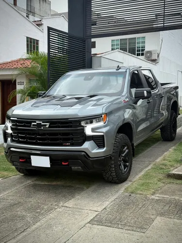 Chevrolet Silverado 2023 Blindada