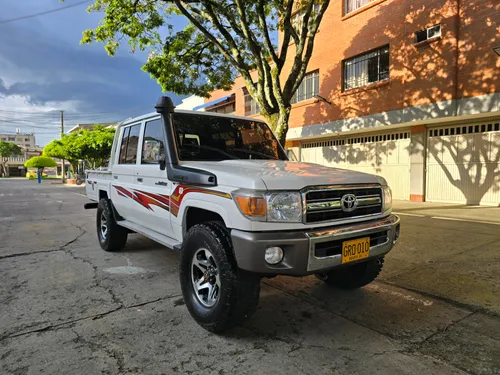 Toyota hembrita vdj79 Land cruiser 4.0 mecnica 