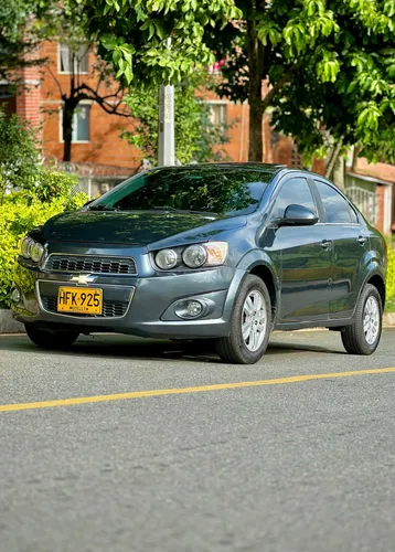 Chevrolet Sonic Lt 