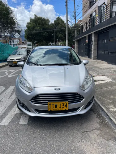 Ford fiesta titanium 
