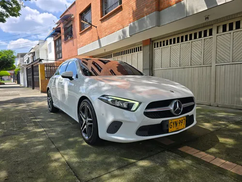 Mercedes benz A200 