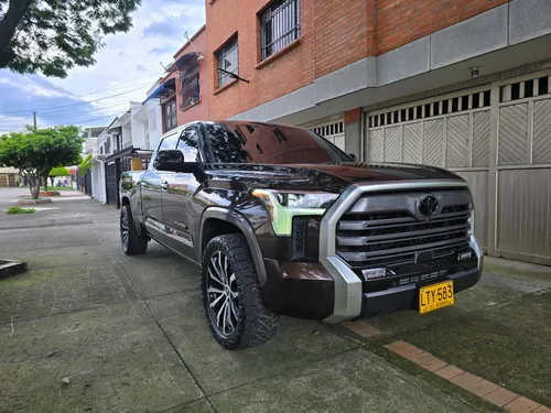 Toyota tundra lmited 3.5 