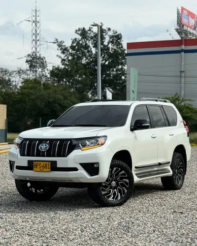 Toyota Prado txl 2021 2.8 diesel BLINDAJE 2 PLUS