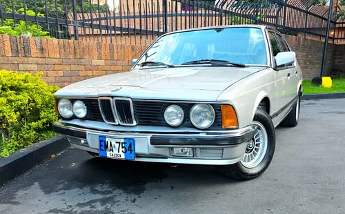 BMW 732i 1985
