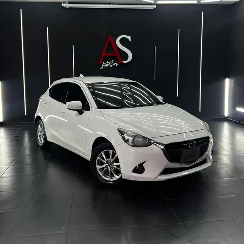 Mazda 2 1.5 Touring 2016
