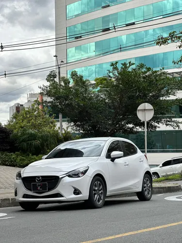 MAZDA 2 GRAND TOURING LX 