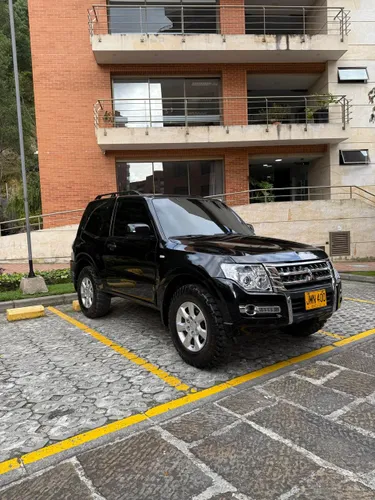 Mitsubishi Montero Hard Top 2020
