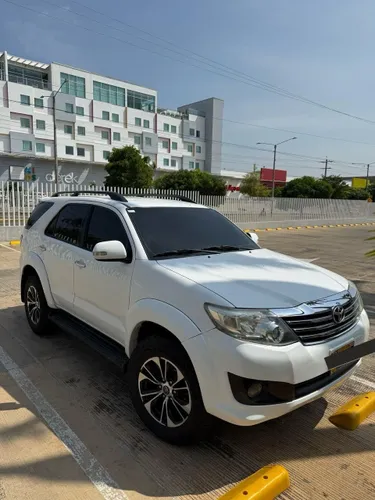 TOYOTA FORTUNER 2.7 2013