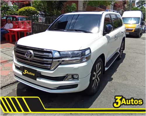Toyota LC200 Sahara Excalibur Diesel 4.5